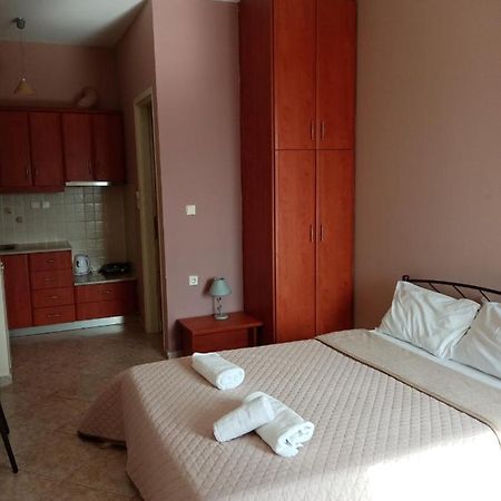 Jusmine Apartments Chalkís Kültér fotó